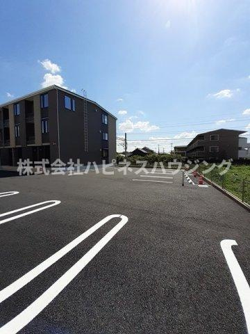 パーシモンＮの駐車場
