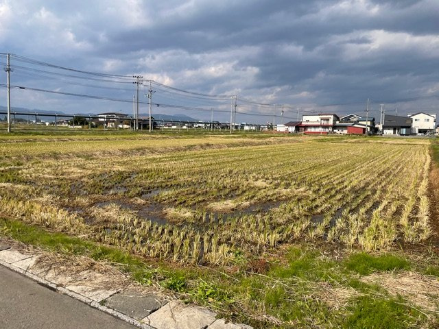 花巻市西宮野目第5地割の前面道路含む現地写真