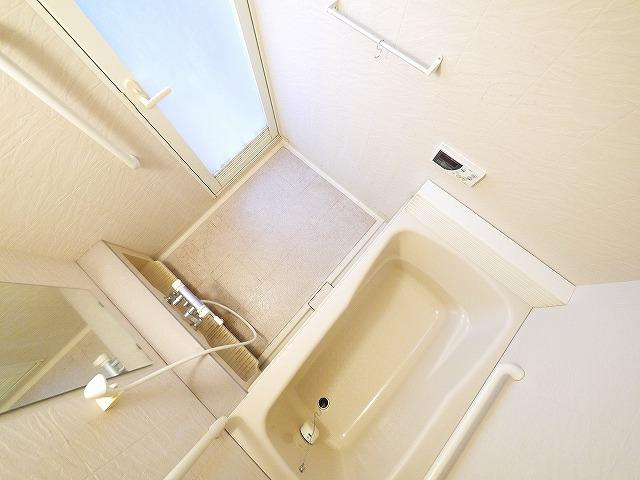プライムガーデンの浴室|きれいなお風呂です
