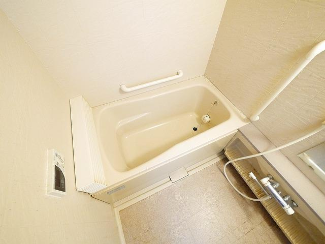 プライムガーデンの浴室|日々の疲れを癒すお風呂付です