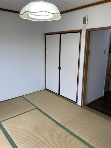 アスティックハイツの和室