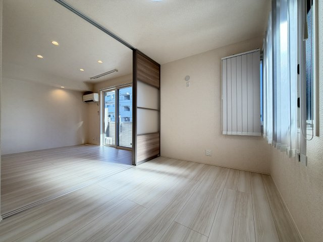 MARCH-Tの寝室