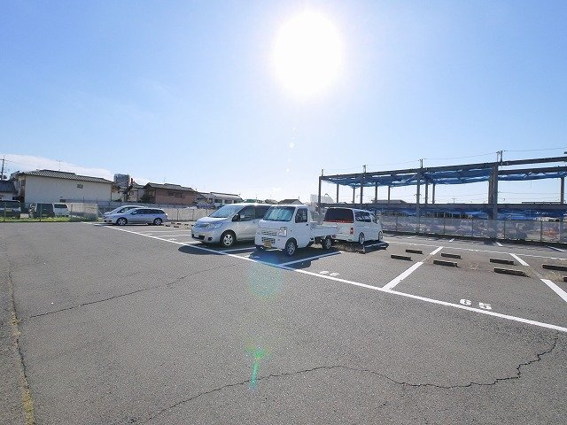 大安寺モータープールの駐車場