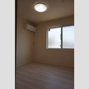 春日井市稲口町４丁目のアパートの内装