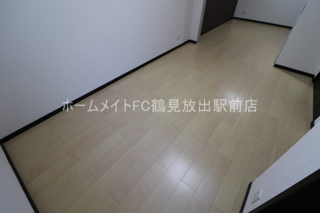 大阪市鶴見区今津中４丁目のアパートの洋室