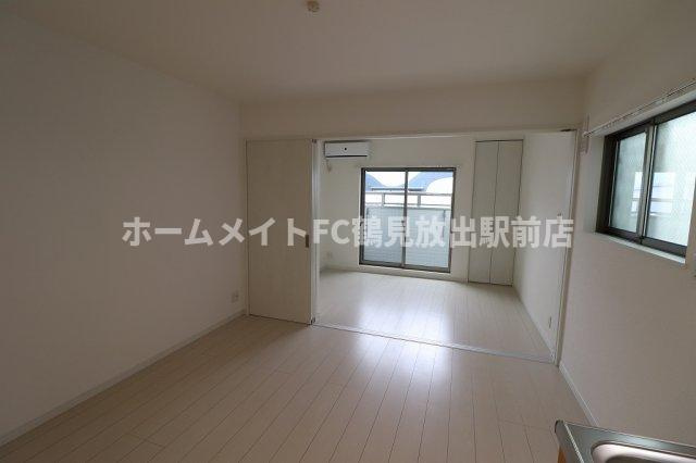 東大阪市稲田上町１丁目のアパートの内装