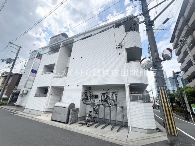 東大阪市稲田上町１丁目のアパートの外観