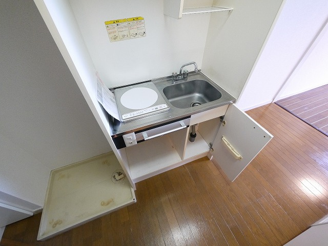 エスポワール（西旭ケ丘）のキッチン|コンパクトなキッチンで掃除もラクラク