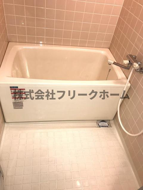 小金井市梶野町４丁目の賃貸マンションの浴室