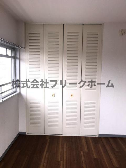 小金井市梶野町４丁目の賃貸マンションの収納