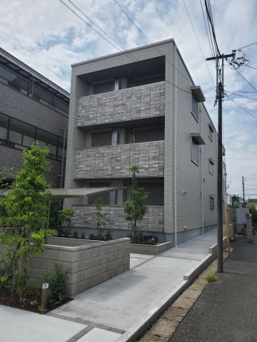 スプリング　クレストの外観