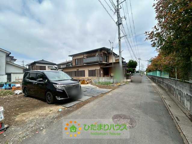 久喜市栗橋中央2丁目　新築一戸建て　アイタウンの前面道路含む現地写真|2026/05/15　撮影