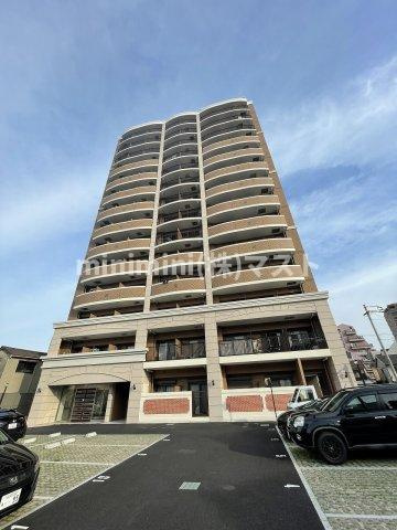 Luxe大阪城南の外観