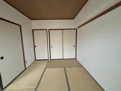 【寝室】 | セントポリア岸和田
