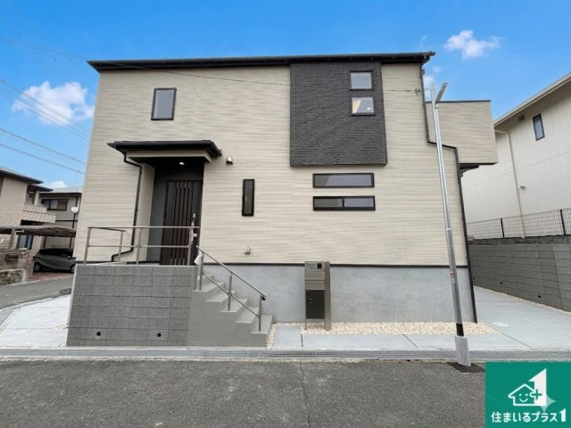 寝屋川市太秦中町　新築一戸建て
