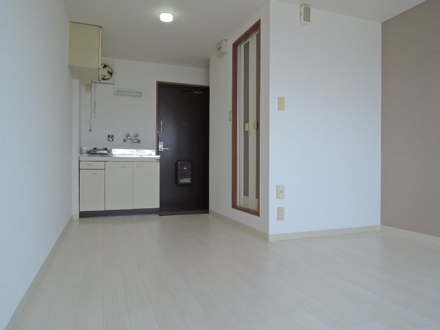 高槻市芥川町４丁目の賃貸マンションの洋室