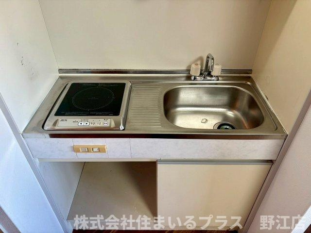 ロイヤルイーストのキッチン