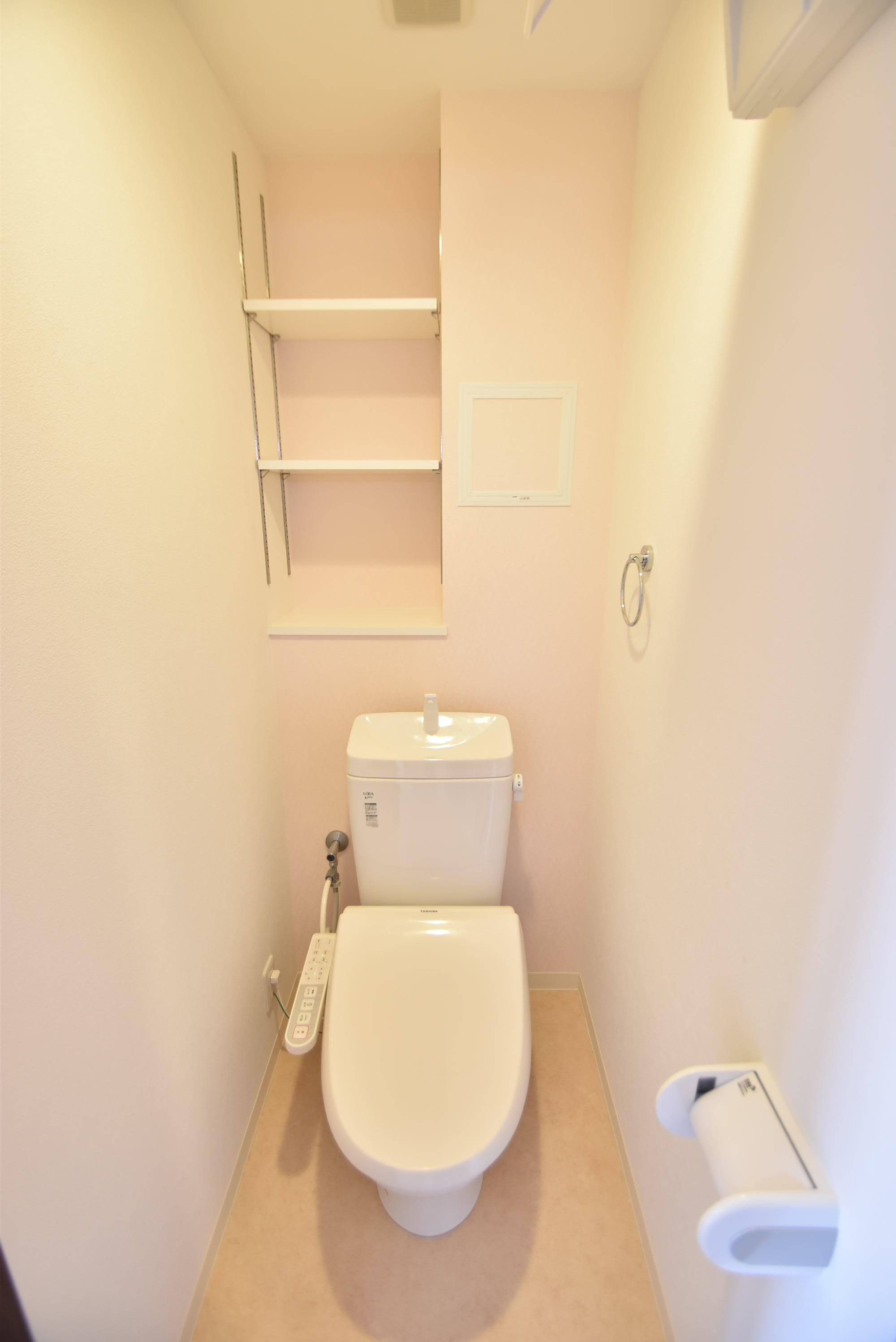 大阪市城東区野江３丁目の賃貸マンションのトイレ