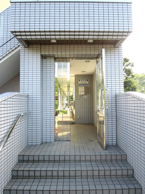 山手台パストラルのエントランス|※現況優先