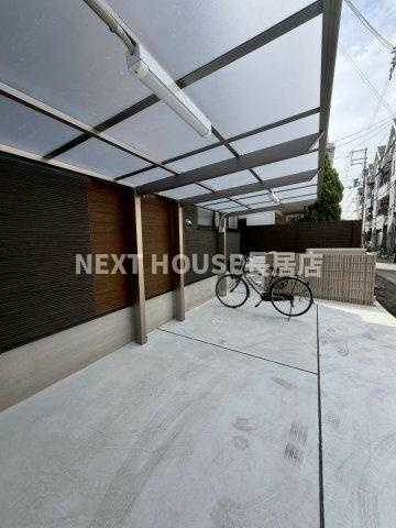 フォルモント住之江の駐車場