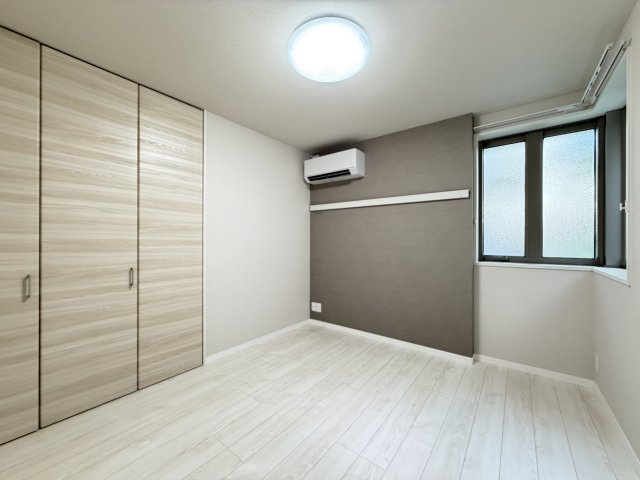 スプリング　クレストの洋室