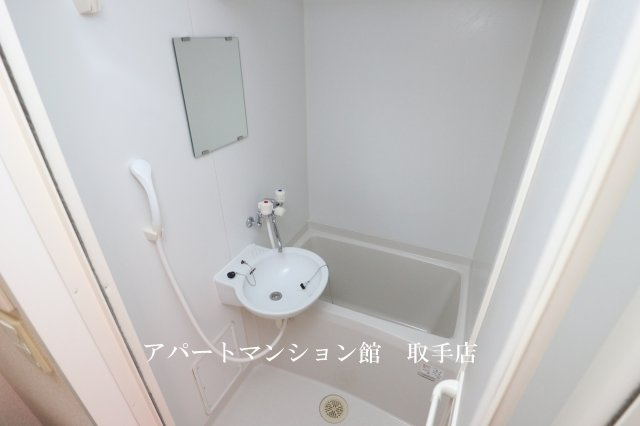 レオパレスシャルマンの浴室|画像5