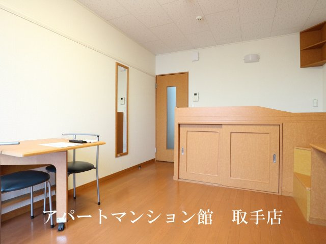 レオパレス加納院吉田の居間・リビング