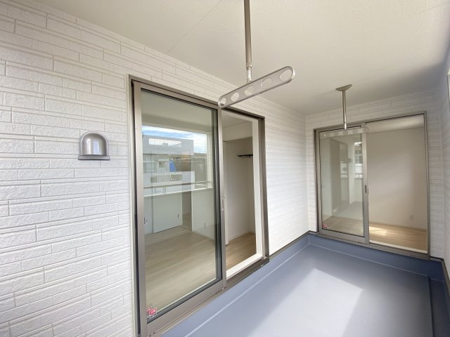 糸満市兼城　第4（全3棟）1号棟のバルコニー|※同仕様写真です