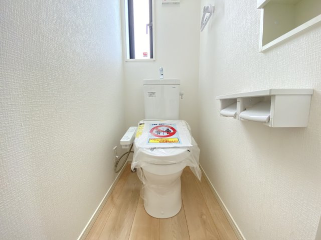 糸満市兼城　第4（全3棟）1号棟のトイレ|※同仕様写真です　