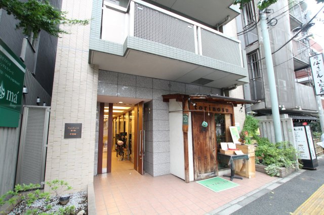 【エントランス】