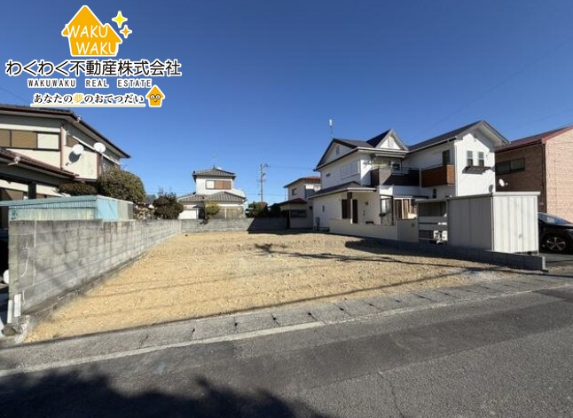 吉田町片岡の前面道路含む現地写真