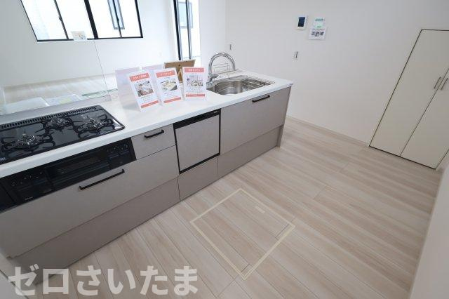 《仲介手数料無料》練馬区大泉学園町８丁目6-7新築一戸建てリガーレのキッチン