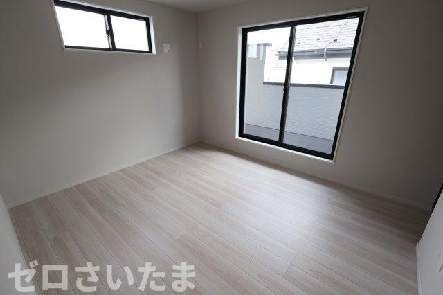 《仲介手数料無料》練馬区大泉学園町８丁目6-7新築一戸建てリガーレの洋室|2階 9帖