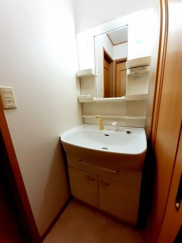 ラッフィナート・カーサ壱番館の洗面所