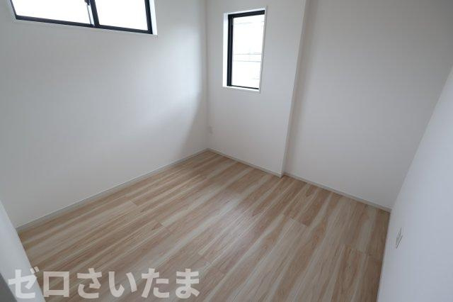 《仲介手数料無料》練馬区大泉学園町８丁目6-7新築一戸建てリガーレの洋室|2階 6帖