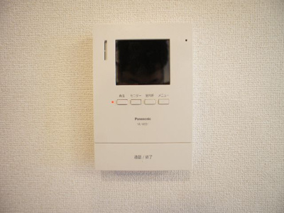 【セキュリティ】 | グレースメロウＩ | 訪問者の確認ができるTVドアホン付きです♪