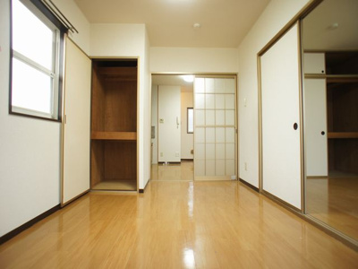 【子供部屋】 | コーポエスポアール | お部屋がスッキリ！充実収納付きです♪