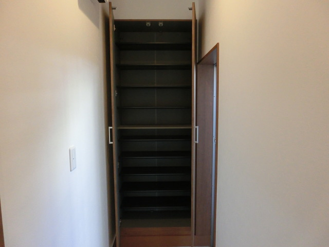テラス妙蓮寺の収納