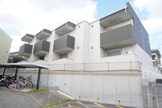 フジパレス伊孑志の外観