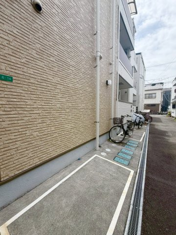Fmaison住吉公園南の駐車場
