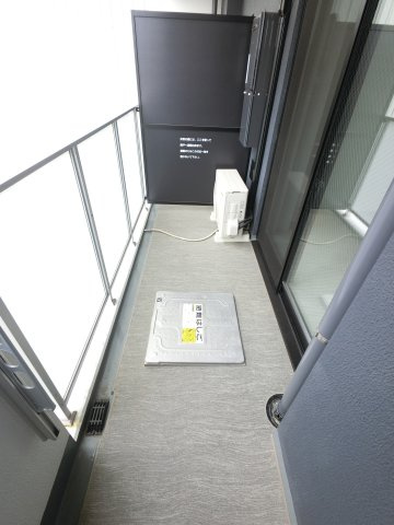 Alivis船橋Eastのバルコニー