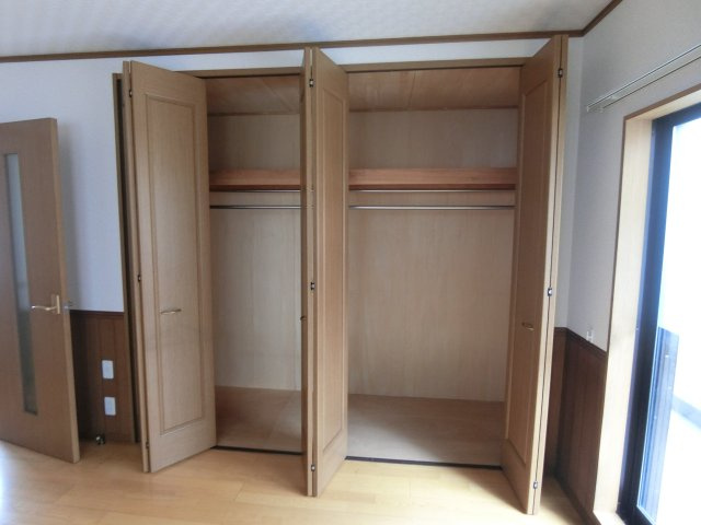 今井仲町貸家の収納