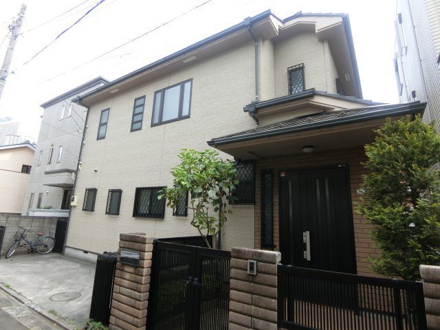 今井仲町貸家の外観|2003年完成貸戸建♪