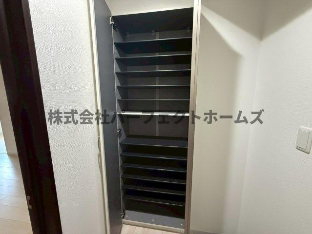 Tio寝屋川市駅の収納|たっぷりとした収納スペースです