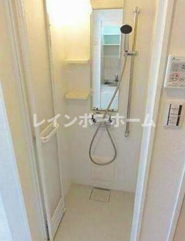 アイフィロス北千住のシャワールーム
