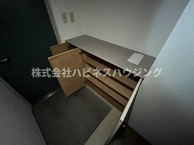 INSURANCE(インシュランス)BLDG.(ビルディング)ⅩⅣ(フォーティーン)北松戸の玄関