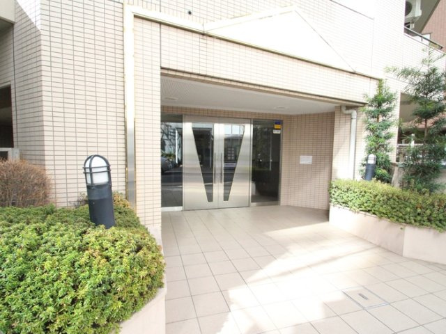 藤和シティスクエア三鷹駅前のエントランス