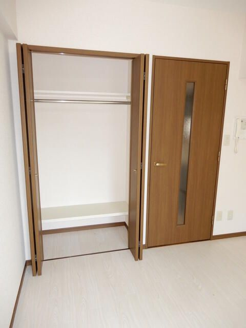 日神パレステージ御徒町第２の収納