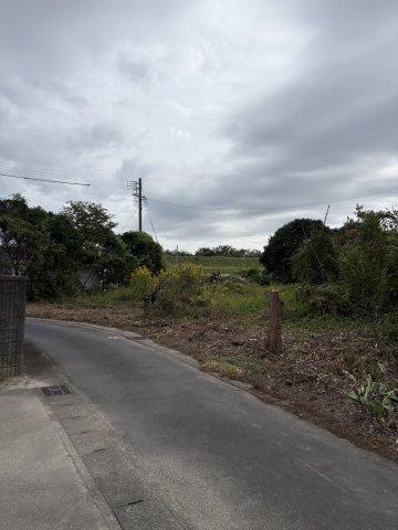 ６６８８９　羽島市正木町大浦新田土地の前面道路含む現地写真