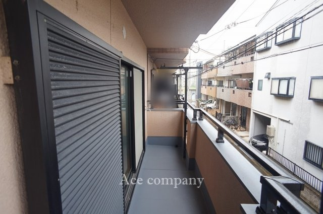 【バルコニー】 | 東大阪市稲葉1丁目 | バルコニーは2階と3階にあります♪こちらはリビングに面した2階のバルコニー☆東向き☆水栓完備です☆
